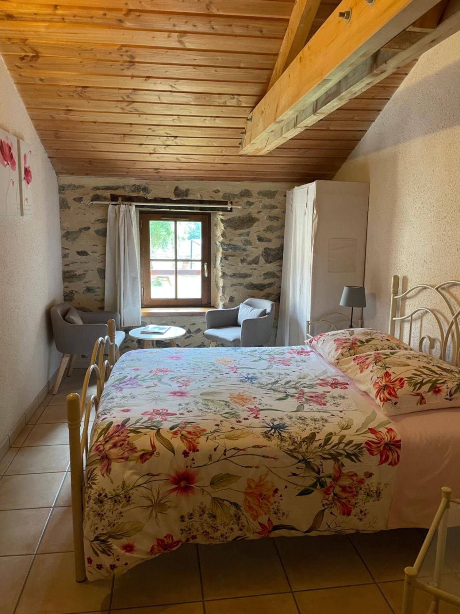 Le Moulin De Drapras Bed & Breakfast Chemille-en-Anjou Dış mekan fotoğraf