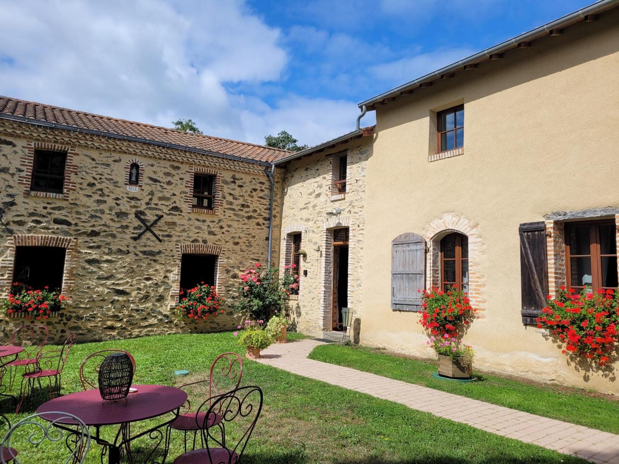 Le Moulin De Drapras Bed & Breakfast Chemille-en-Anjou Dış mekan fotoğraf